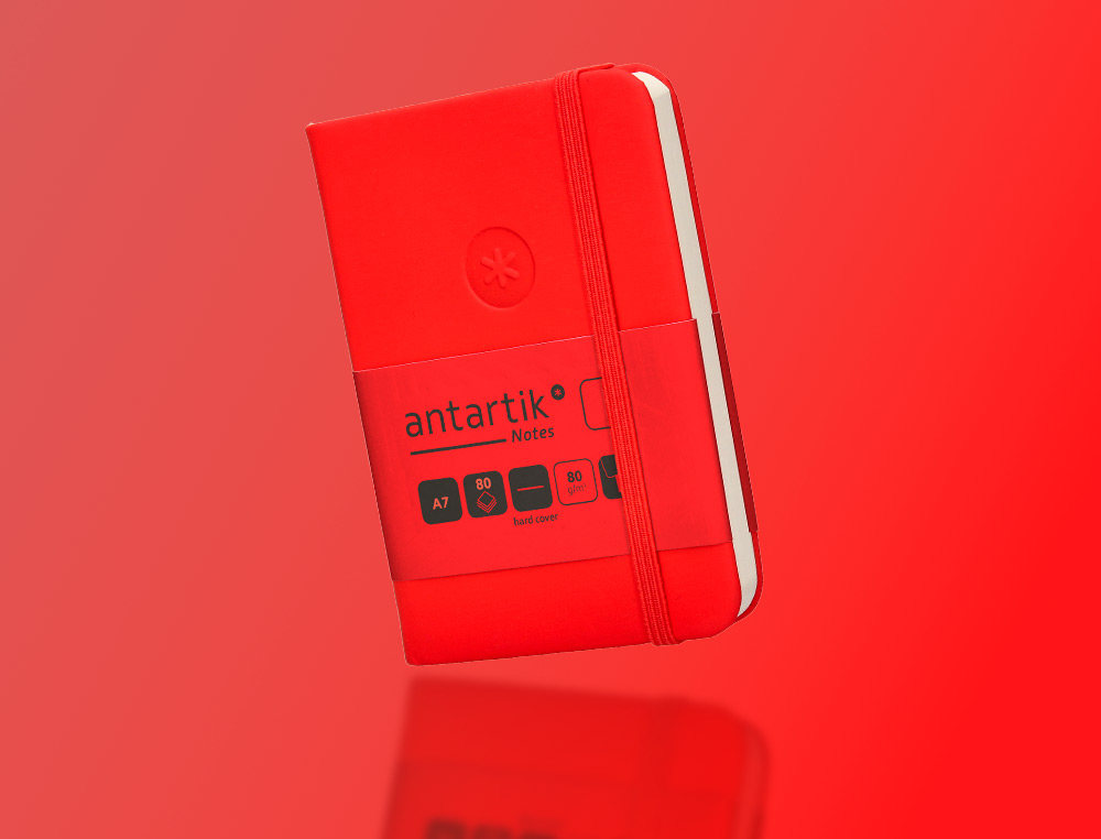 CARNET A7 ANTARTIK NOTES PAPIER UNI IVOIRE COUVERTURE RIGIDE FERMETURE ELASTIQUE 160PAGES 80GR COLORIS ROUGE