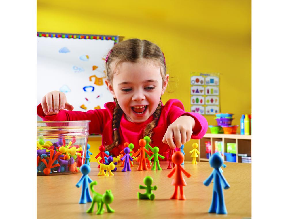 LA FAMILLE A TRIER LEARNING RESOURCES LOT DE 72 PIECES