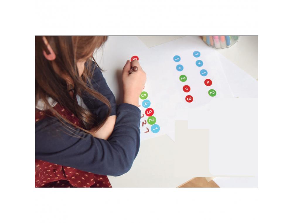 GOMMETTE APLI VOYELLES MAJUSCULES 20MM COLORIS ASSORTIS ROULEAU 900 UNITES