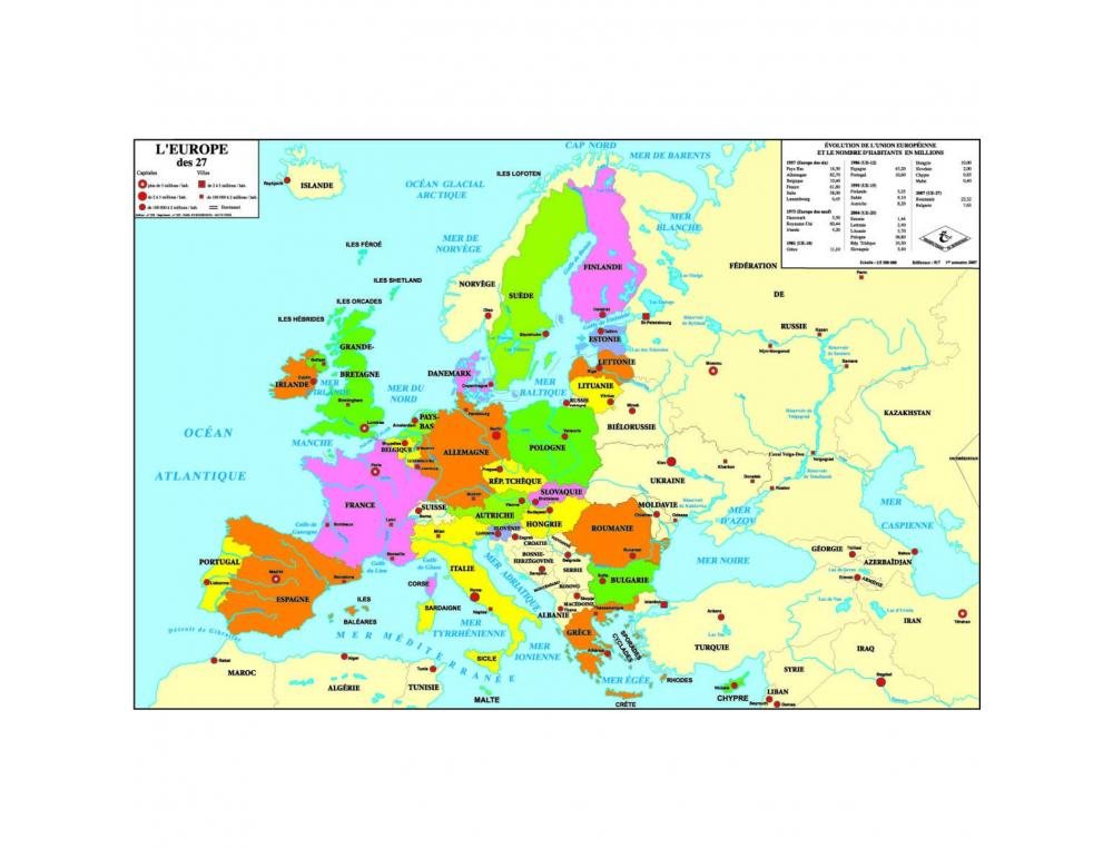 CARTE EUROPE MURALE RECTO VERSO ULMANN PLASTIFIEE 1     FACE PHYSIQUE ET 1 FACE       POLITIQUE 80X124CM